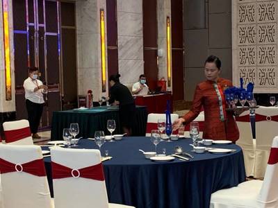 广东首批餐厅服务员职业技能等级考试开考 餐饮服务迈向专业化